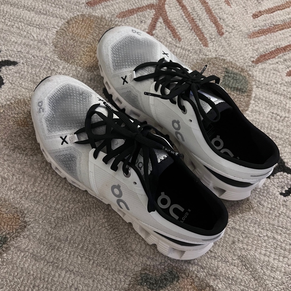 On Cloud X3 Running Sneaker 7.5